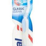 Signal Classic Clean Medium zubná kefka 1ks